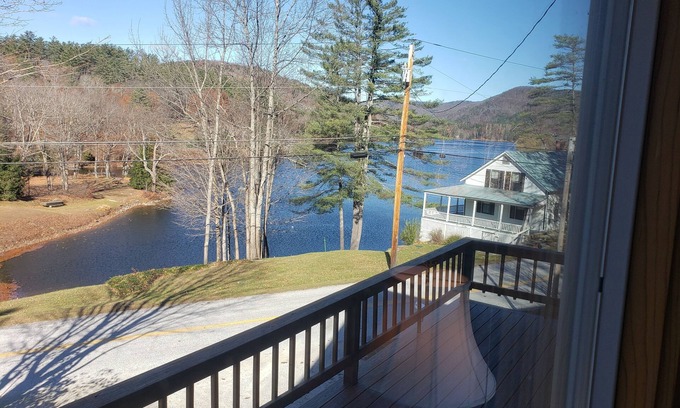Ludlow Casa | Full Ski Season Home -3 BR -2 BA - Nov to Apr... www.tysonbarn.com