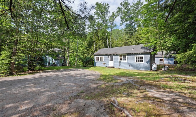 Warren Cabaña | Fuller Camp Small Cottage - Riverside - Private Swimming Hole - 175 Acre Estate