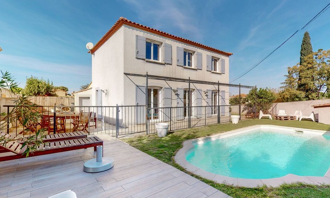 Saint-Jean-de-Vedas Casa | Bastide fully air-conditioned with swimming pool