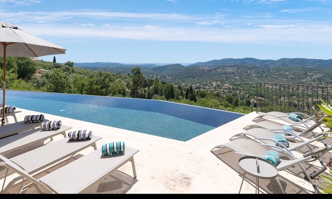 Speracedes Villa | Impresionante villa privada. Vistas que quitan el aliento. Piscina infinita. Aire acondicionado en todo