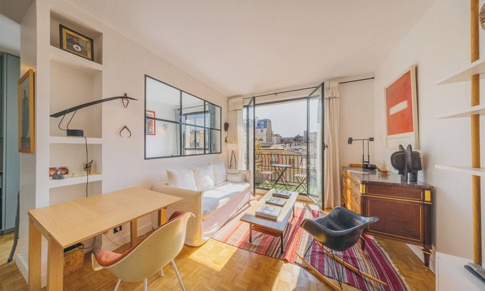 Neuilly-sur-Seine Apartamento | Fully equipped 1BR In central Neuilly 5 minutes from Sablons metro
