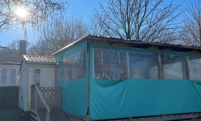 Castillonnes Casa | Fully equipped 2-bedroom mobilehome with large covered terrace