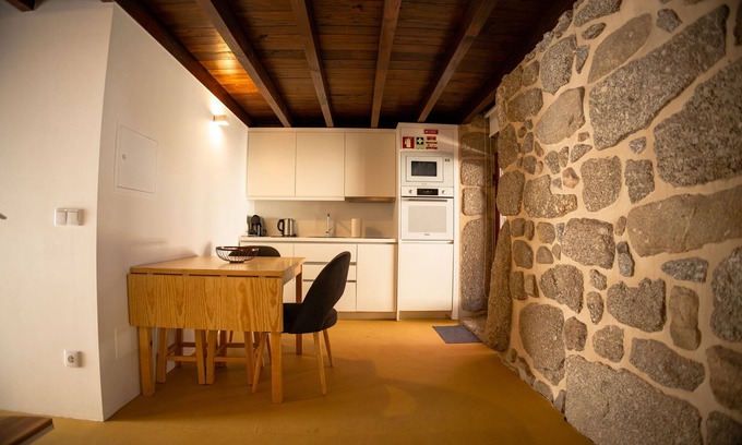 Guimaraes Cabaña | Fully equipped house with shared pool!
