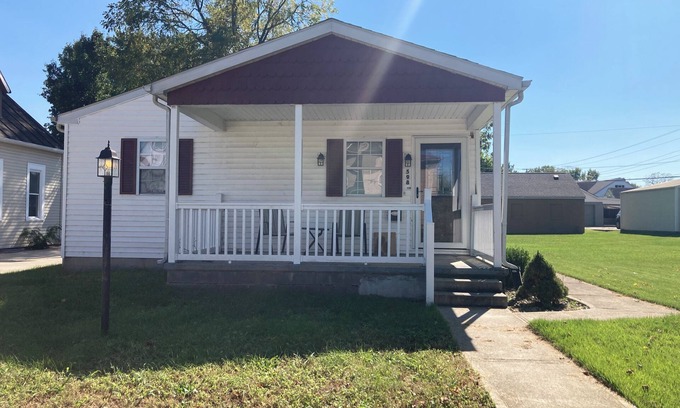 Chillicothe Casa | Fully Furnished 3 bedroom 2 bath home home with upscale finishes