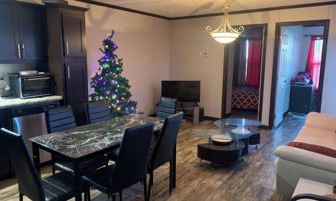 Thompson Casa | Fully furnished 3 bedrooms