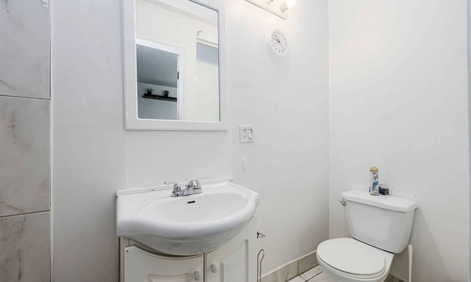 York University Heights Casa | Fully Furnished Bright and Luxurious Bedroom in North York - 2