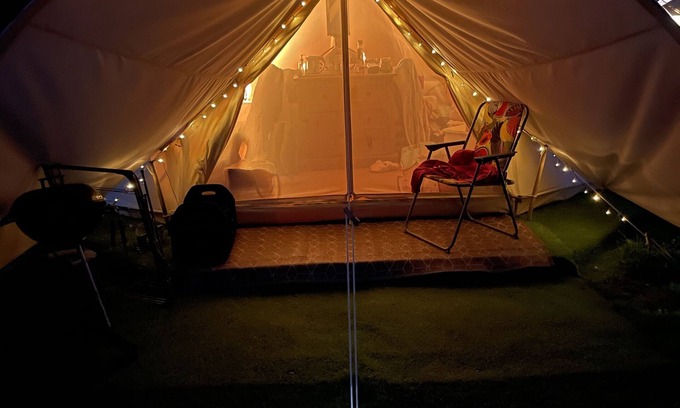 Truro Cabina | Fully Furnished Glamping (Badger) - private bathroom, excellent central location