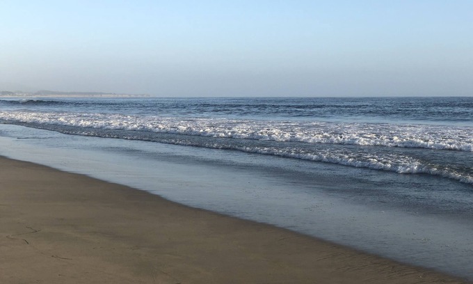 El Granada Casa | Casa de playa moderna totalmente amueblada en Miramar