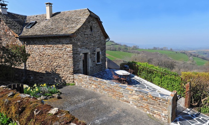 Castelnau-de-Mandailles Casa | Casa de campo totalmente renovada a las puertas de Aubrac con vistas al valle del Lot
