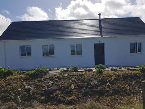 Ballyduff Casa | Fully Refurbished 200-Year-Old Farmhouse