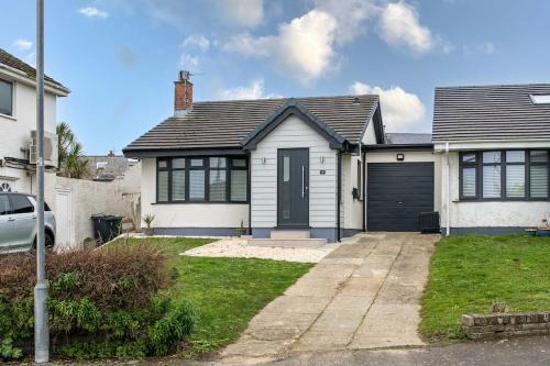 Rhosneigr Casa | Fully refurbished holiday cottage in Rhosneigr