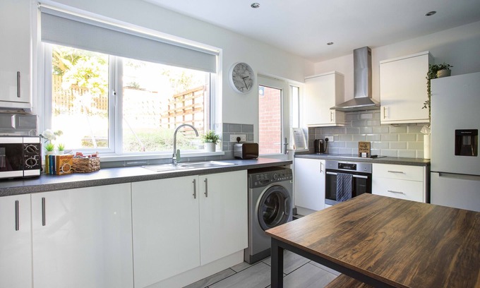 Belfast Casa | Fully Refurbished North Belfast Home