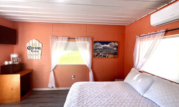 Joplin Alquiler De RV | Fully Remodeled Beach Cabana
