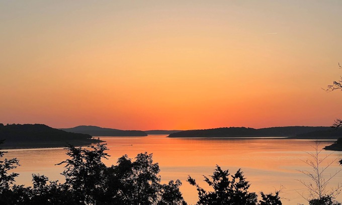 Lakeview Casa | Fully remodeled lake house with gorgeous views of Bull Shoals Lake!