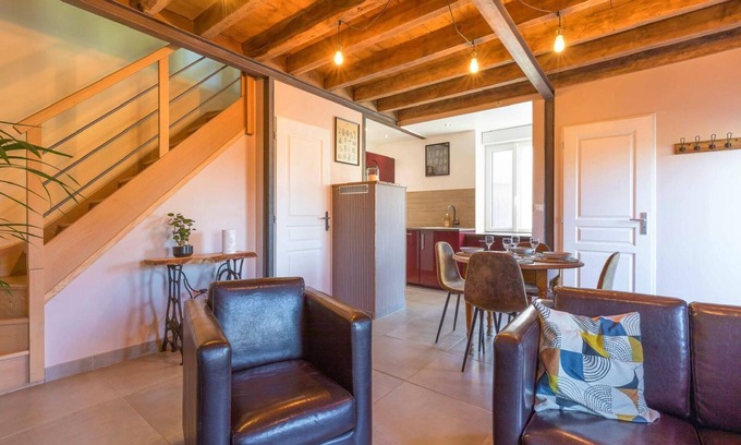 Meilly-sur-Rouvres Casa | Fully renovated former saddlery workshop in the heart of the countryside!