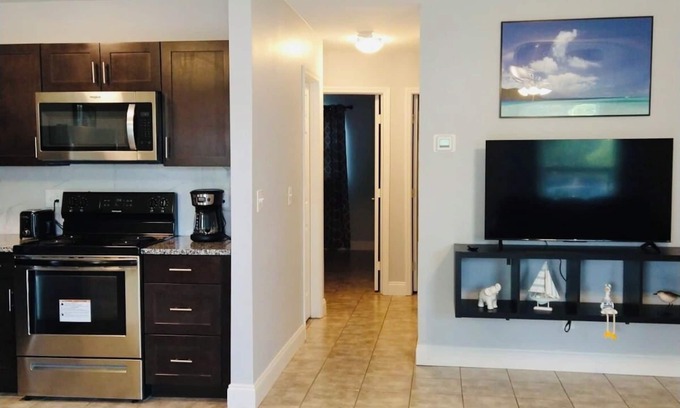 Highpoint Apartamento | Fully Renovated Apt B in Clearwater