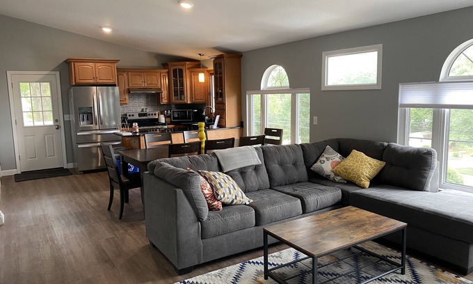 Narragansett Casa | Casa de playa completamente renovada cerca del muelle para 10 personas
