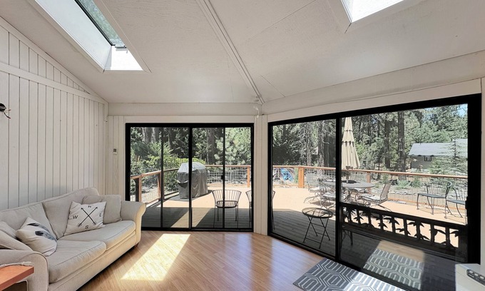 Graeagle Casa | Fully renovated, bright, elegant mountain home