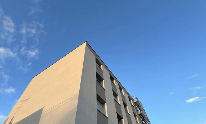 Livry-Gargan Apartamento | Fully renovated, comfortable 2-bedroom apartment near Paris.