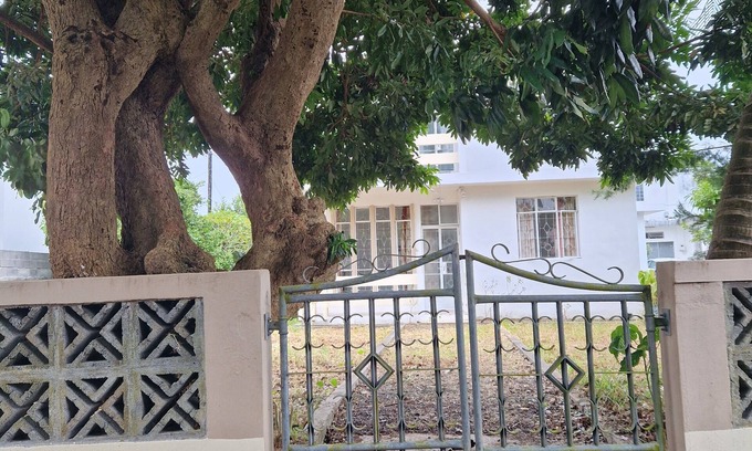 Vacoas-Phoenix Casa | Fully renovated, detached 3 bedrooms house with garage, in safe and quiet area.