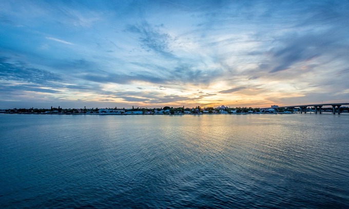 St. Petersburg Condominio | Isla del Sol - $ 89 Especial de Otoño !!!