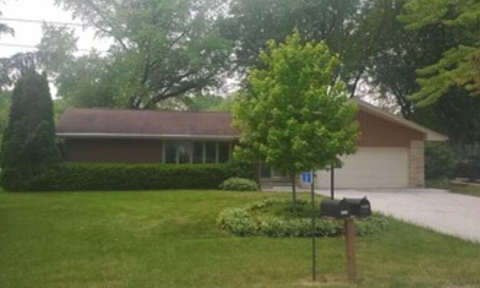 Black Wolf Casa | Fully updated channel front 4 br 2 ba home located minutes from Wittman Field.