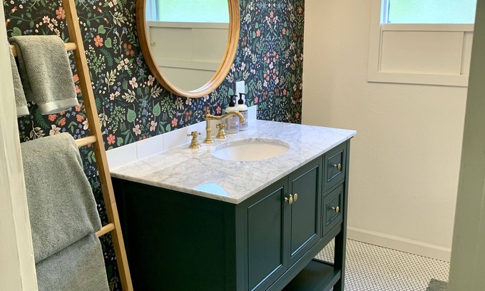 Springfield Casa | Fully updated mid century farmhouse