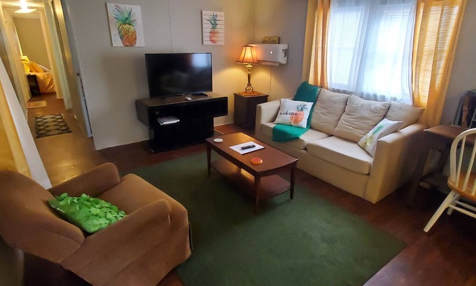 West Monroe Casa | Fun Affordable 2BR/1BA in the heart of WM