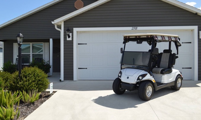 Candler Casa | Fun and lively home in The Villages! Golf Cart Included.