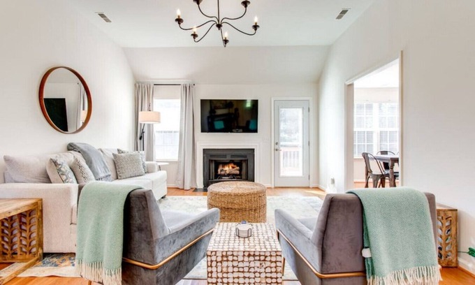 Spring Hill Casa | Fun-Filled Stay: Game Room/Outdoor Space/Sleeps 10