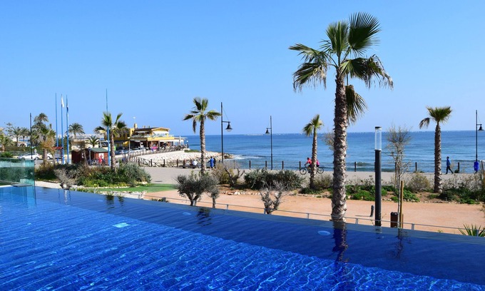 Punta Prima Apartamento | Diversión para toda la familia en la playa o junto a la piscina en nuestra hermosa casa de vacaciones