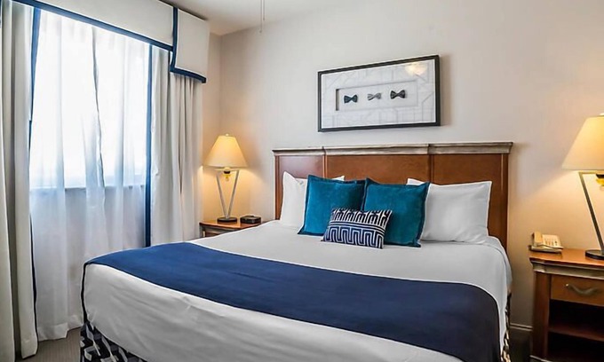 Las Vegas Complejo | Cerca del Strip, nuestro Resort Hotel es perfecto para sus vacaciones en Las Vegas con piscinas, gimnasio y más