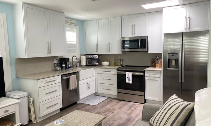 Boca Grande Apartamento | Fun Spot in Downtown Boca GRande - 1/1 apartment above the Temp Restaurant !