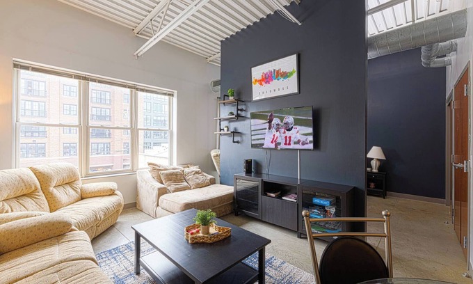Short North Condominio | Funky 1BR Studio w/ Parking | Heart of Short North