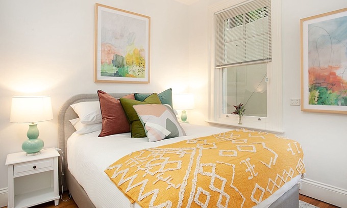 Lewisham Apartamento | Acogedor estudio con patio al aire libre a 20 minutos de Sydney