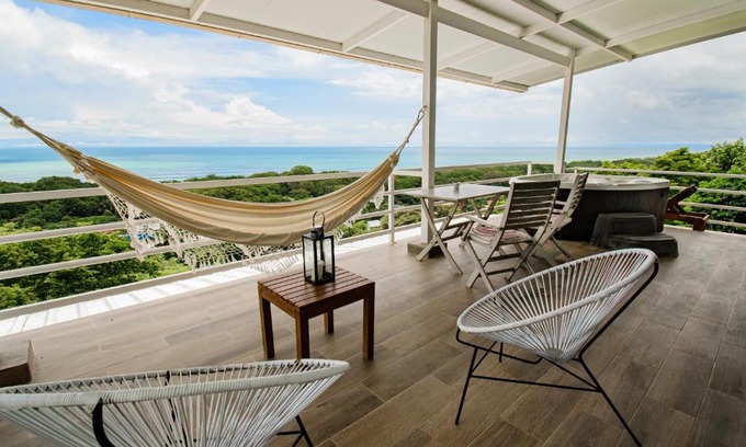 Playa Santa Teresa Hotel | Funky Monkey Lodge
