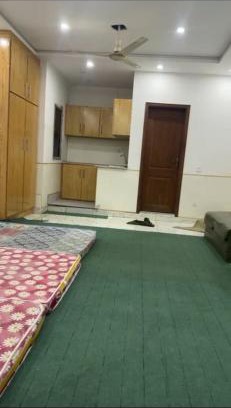 Johar Town Apartamento | Furnish Studio Apartment