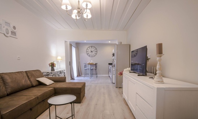 Carosse Apartamento | Alojamiento turístico amueblado, clasificado 4 * con piscina, de 2 a 3 personas en St Gilles les Bains