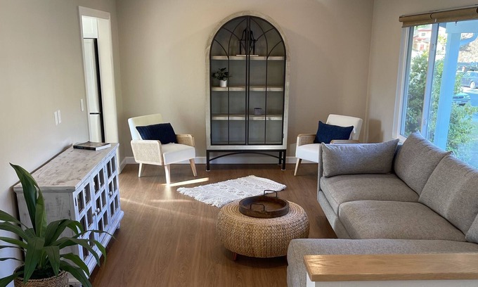 Capitola Casa | Furnished 3b/3b Capitola - 5 min walk to beach