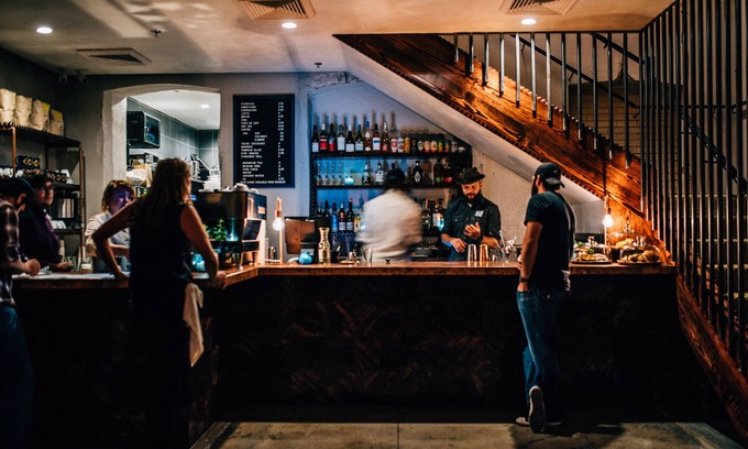 Central East Austin Apartamento | Furnished apartment in downtown ATX with on-site coffee shop and bar