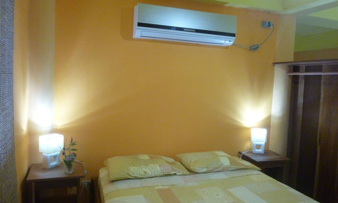 Big Creek Apartamento | Casa amueblada de estilo caribeño, a 150 metros de la playa y todavía cerca de la ciudad.