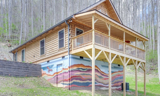 Marshall Cabina | Furnished Deck & Fire Pit: Serene Marshall Cabin!