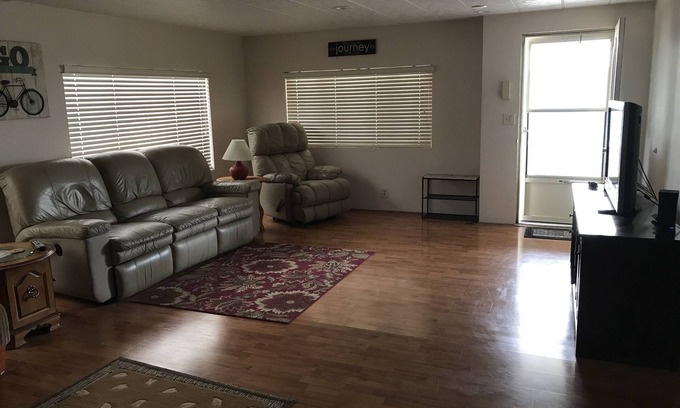 Yuma Casa | Amueblado Doble Ancho en Yuma Central