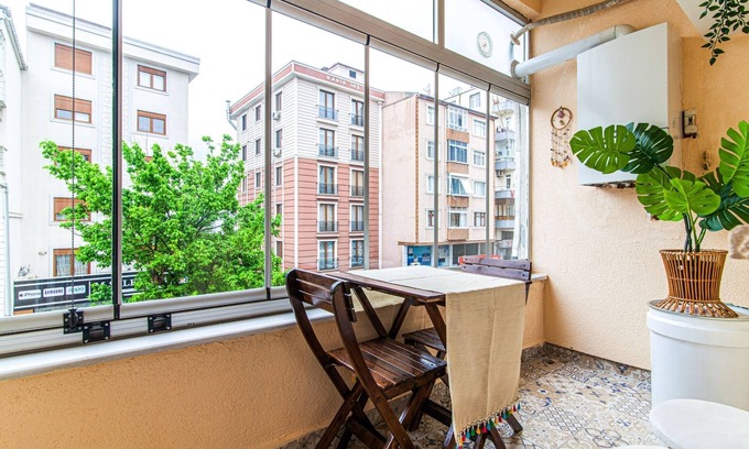 Kartal Apartamento | Furnished Flat w Balcony Near Metro in Kartal