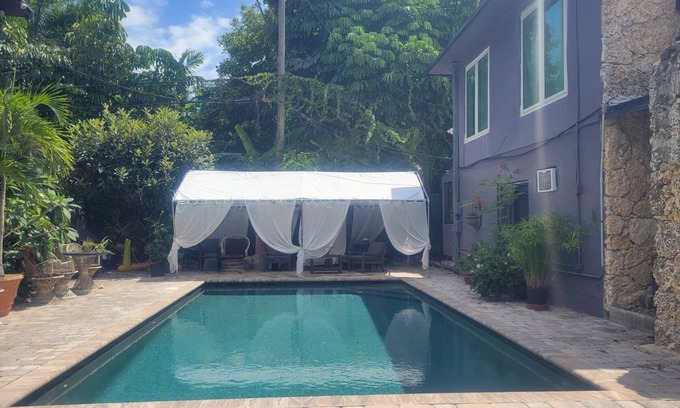 Southwest Coconut Grove Cabaña | Furnished pool cottage in Coconut Grove! Biscayne Bay access at end of street!