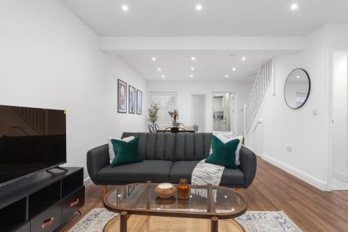 Hemel Hempstead Casa | Furnished Terraced House near Public Attractions, 5 min to Public Transport