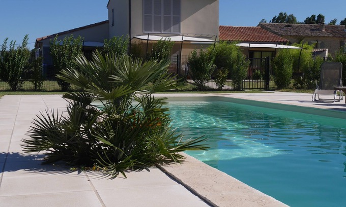 Oppede Cabaña | Alojamiento turístico amueblado clasificado 4 * para 4-5 personas, piscina con vistas al Luberon