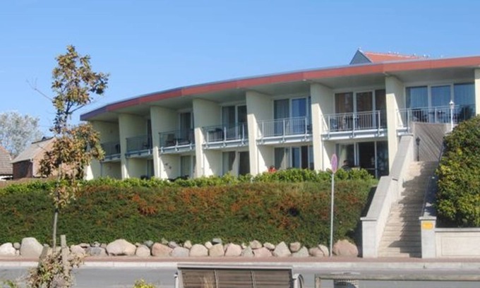 Alt Gaarz Casa | FW Lesecafe - Ostseewelle