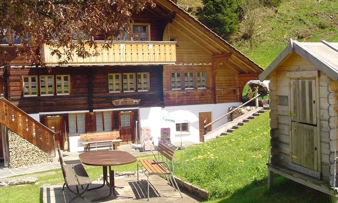 Hasliberg Reuti Apartamento | FWH acogedor. en un lugar tranquilo para 2-7 pers. cerca de los ferrocarriles de montaña Precio 75to-140mo Francos suizos