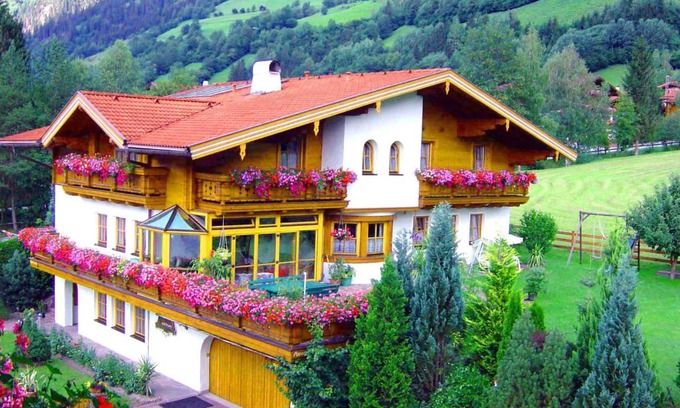 Dorfgastein Apartamento | Gästehaus ALPINA